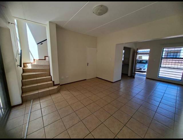 2 BEDROOM PROPERTY TO RENT IN NOORDHEUWEL